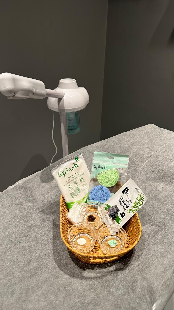 Highlights with hair dye