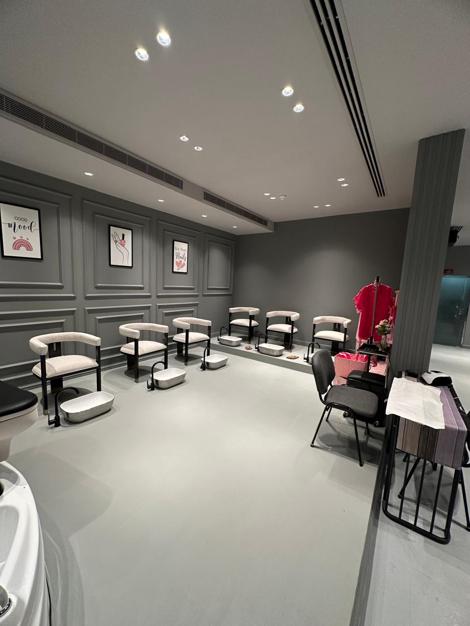 Relax massage + sciatic nerve treatment