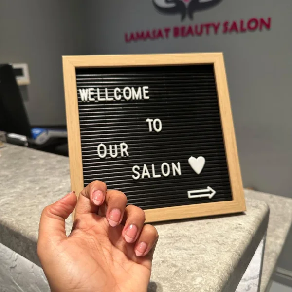 خدمات الأظافر Banner